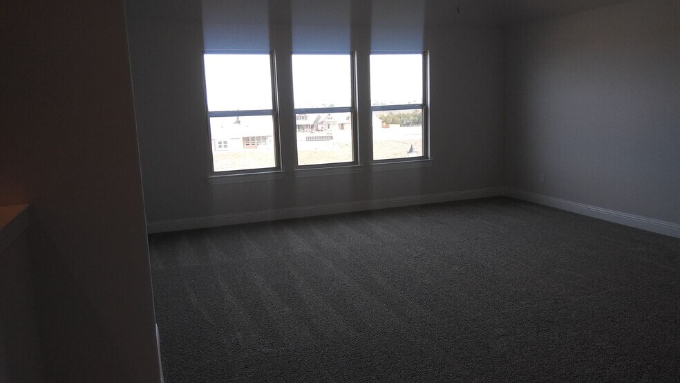 Bonus Room - 4210 Stableglen Dr