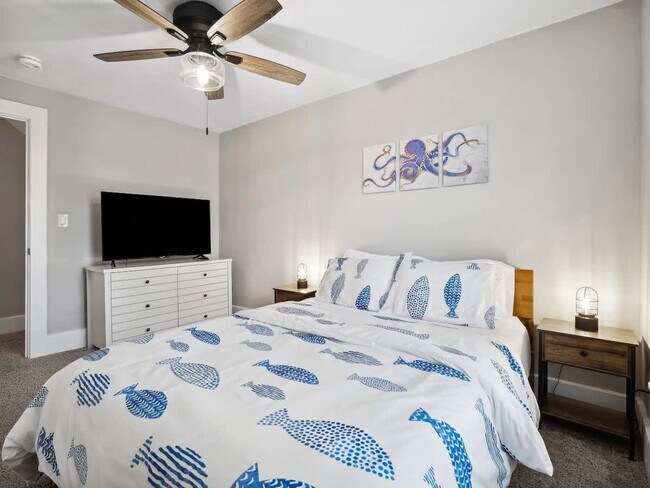 Building Photo - 1610 Cooper Foster Park Rd