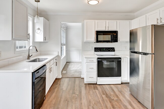 Building Photo - 145 Fountain Springs Rd