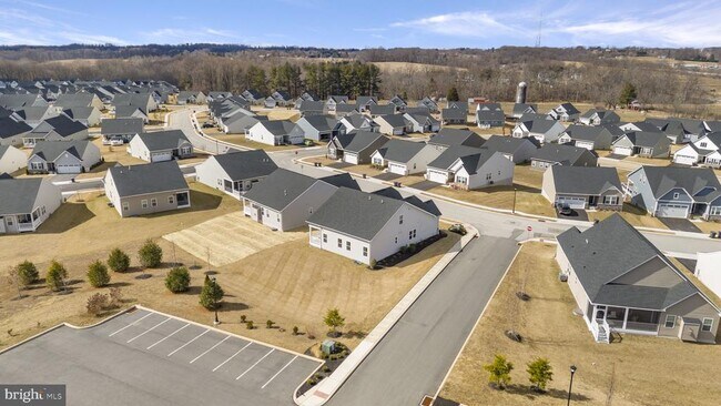 Building Photo - 143 Hood Farm Dr