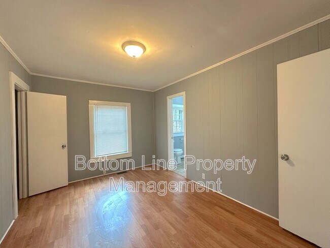 Building Photo - 815 S Weldon St