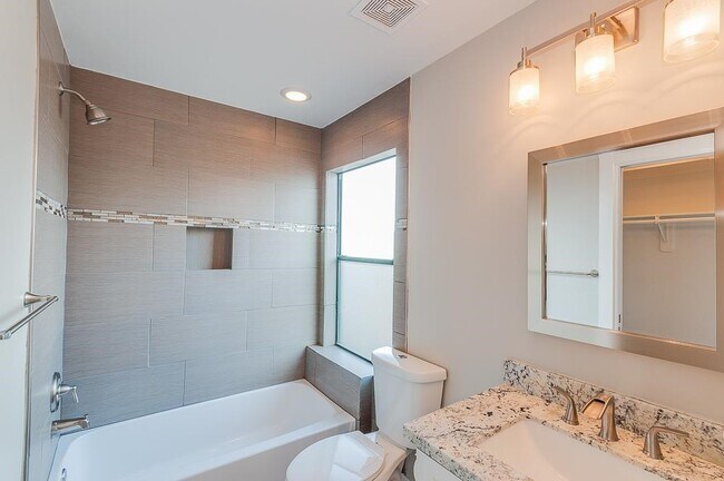 Building Photo - 650 Birdsall St