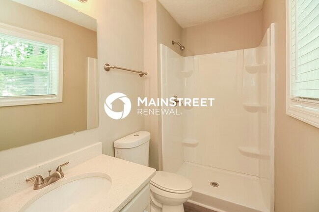 Building Photo - 3 Bedroom Pet-Friendly Home in Rex, GA wit...