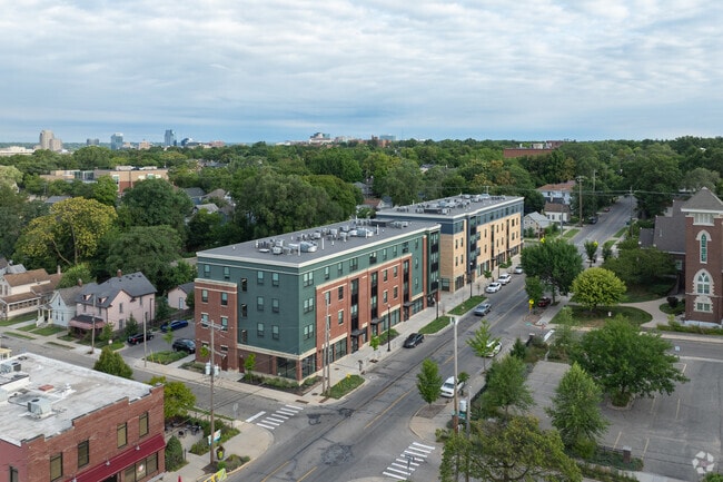 Aerial Photo - Steepleview