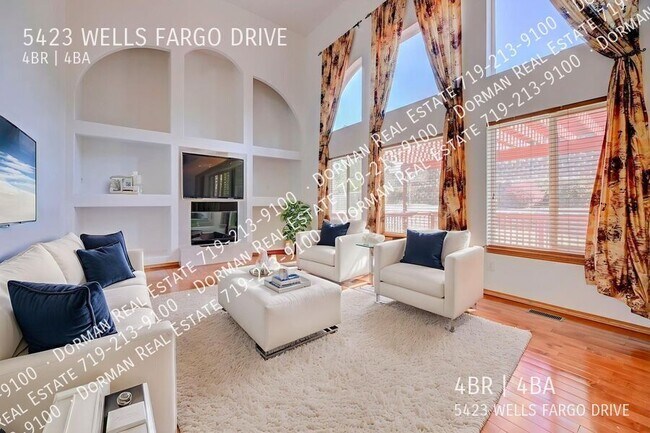 Building Photo - 5423 Wells Fargo Dr W