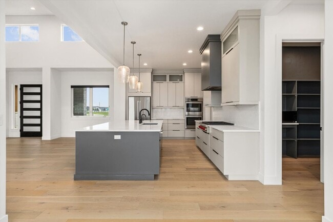 Building Photo - 7786 W Diamond Lk Dr