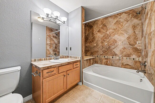 Building Photo - 2450 Windrow Dr