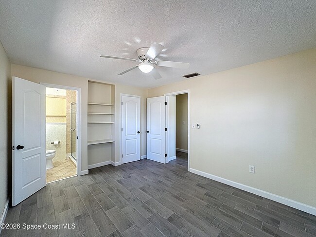 Building Photo - 1315 Lester Ct