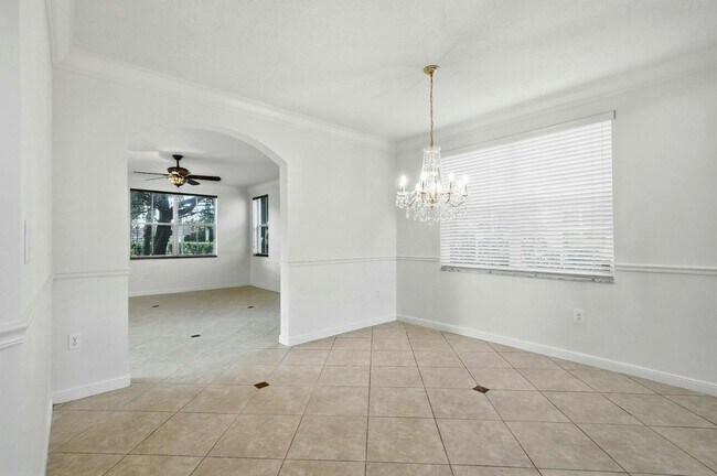 Building Photo - 2388 SW 127th Ave