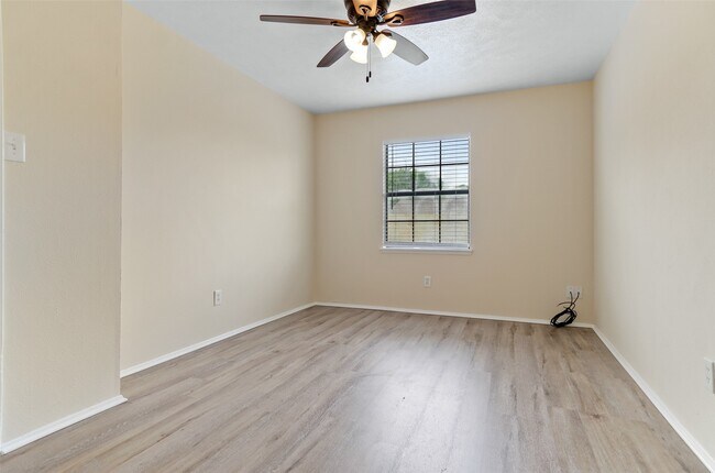 Building Photo - 24206 Running Iron Dr