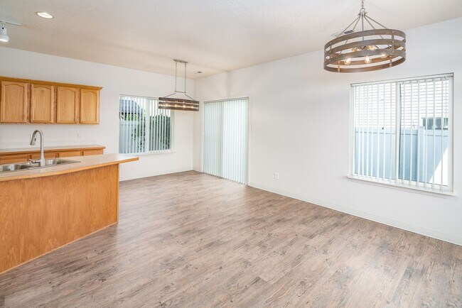 Building Photo - 7804 Leverett Ct