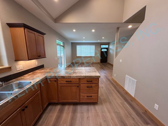 Building Photo - 225 NE Lucas Rd