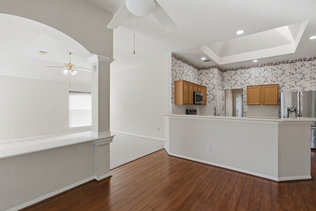 Building Photo - 18014 Still Springs Ct