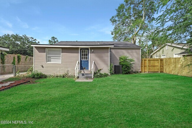 Building Photo - 4917 Dundee Rd