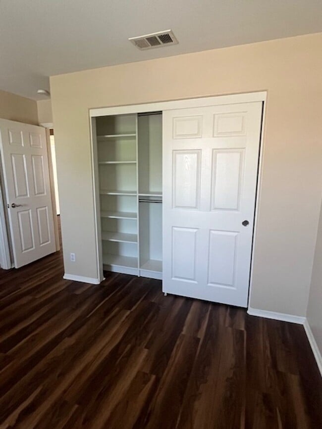 Building Photo - Beautiful Estate located in the Highly des...