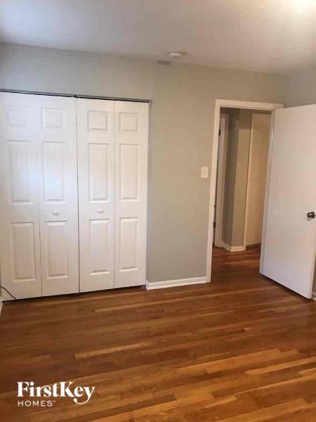 Building Photo - 3322 Woodworth Pl