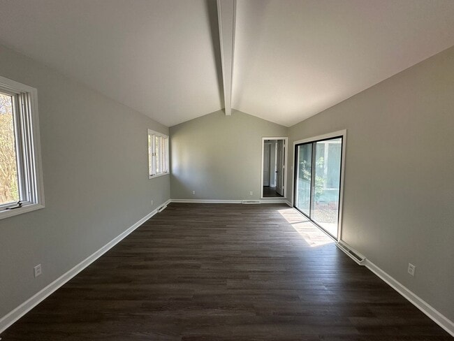 Building Photo - Fully Renovated Home with Unmatched Character