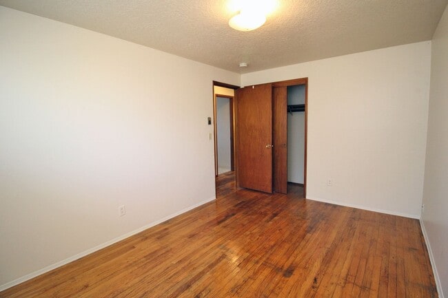 Building Photo - 3930 N Kiska St