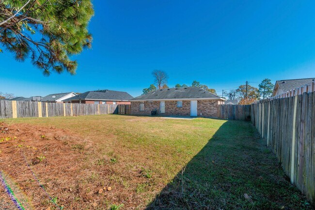 Building Photo - 3609 Stanton Ct