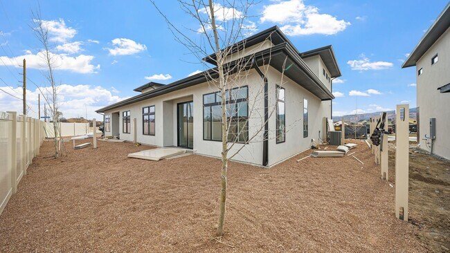 Building Photo - 1107 Mee Cyn Cir