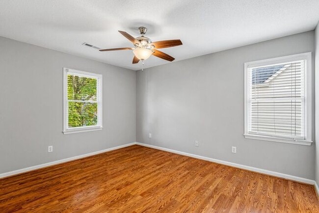 Building Photo - NW - Desirable Irving Park Two Story Home,...