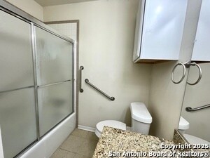 Building Photo - 6714 Strawflower St