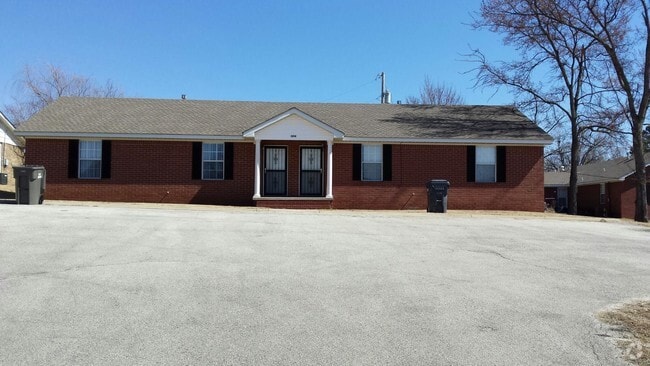 Building - Craighill Townhomes