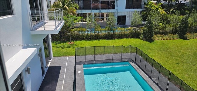 Building Photo - 16644 Botaniko Dr N