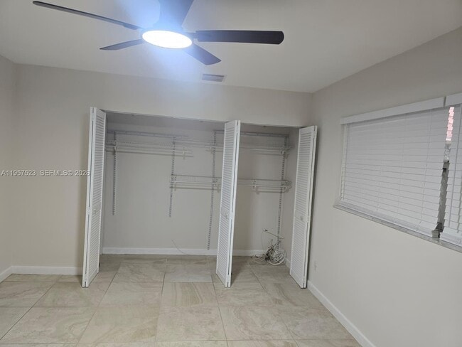 Building Photo - 5151 W Oakland Park Blvd