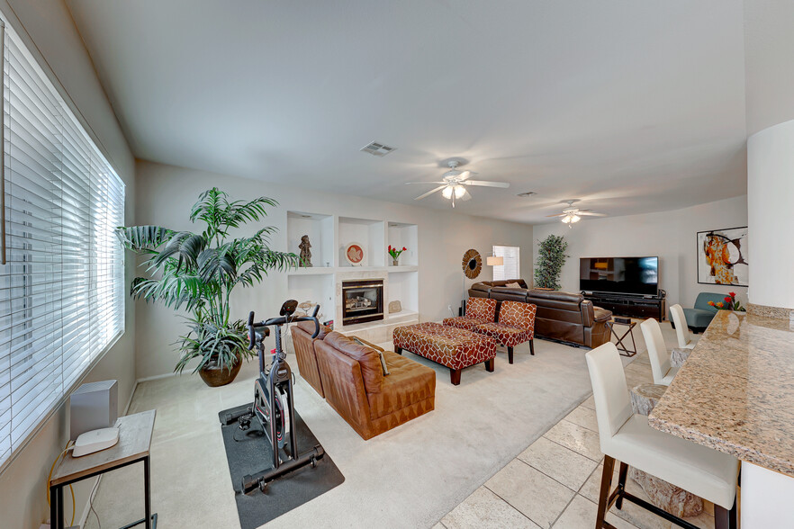 Fireplace Sitting Area - 8917 Canyon Springs Dr