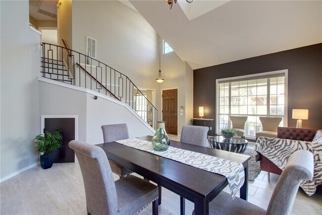 Building Photo - 2926 Wickersham Ln