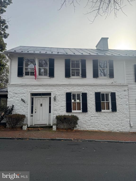 Building Photo - 12 Wirt St NW