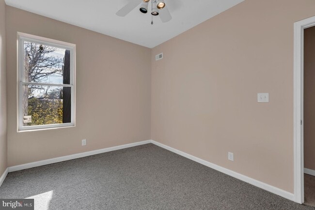 Building Photo - 1007 E Preston St