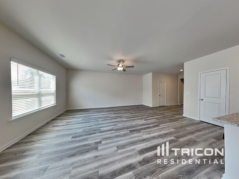 Building Photo - 285 Limestone Cir