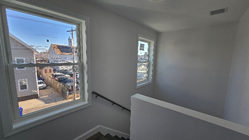 Building Photo - 34 Harold St