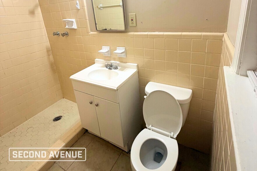 Building Photo - 3088 Lynchburg St