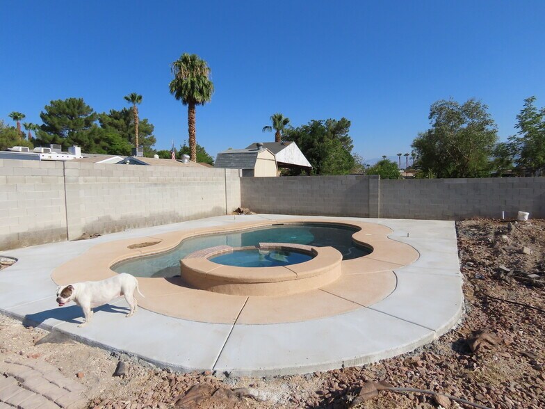 Building Photo - 4621 Country Gables Ct