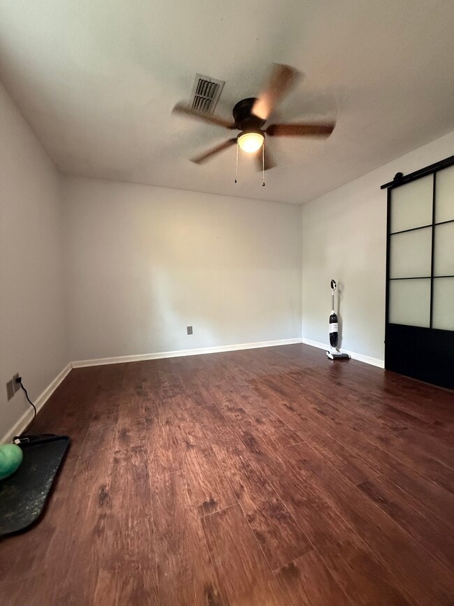 Building Photo - 5 Markwood Ln