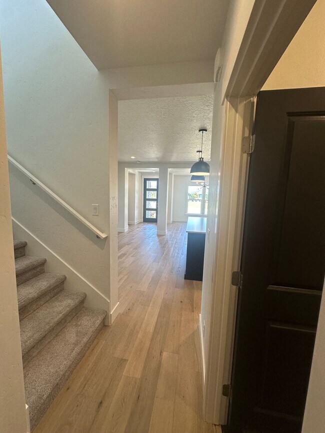 Building Photo - Riverstone: 3 Bedroom 3 Bath, Patio Home, ...