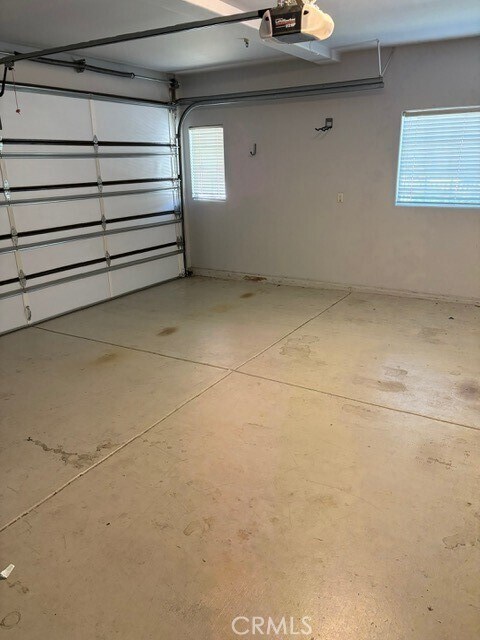 Building Photo - 2224 Ruhland Ave