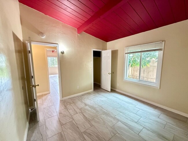 Building Photo - 4901 Frink Ave