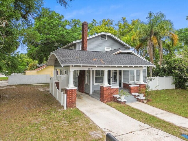 Building Photo - 6810 N Navin Ave