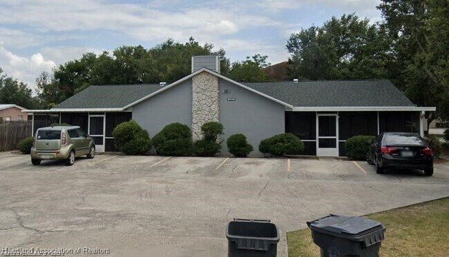 Primary Photo - 1007 W Pleasant St
