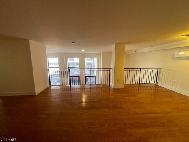 Building Photo - 141 S Harrison St