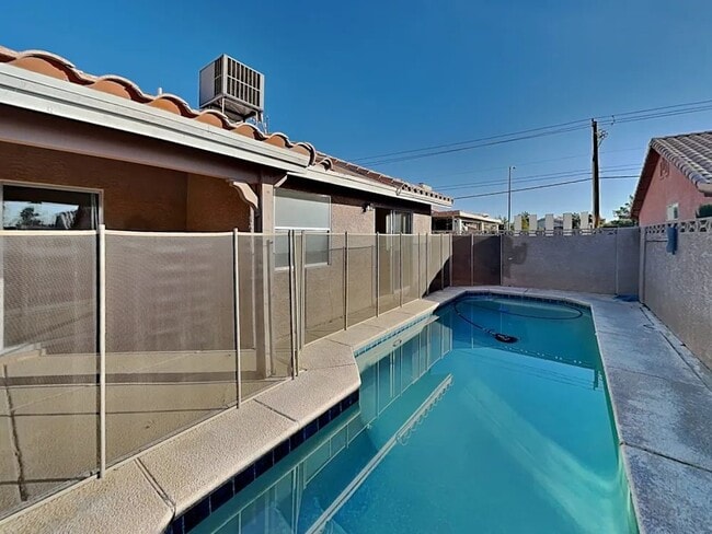 Building Photo - 2020 Gault Ct