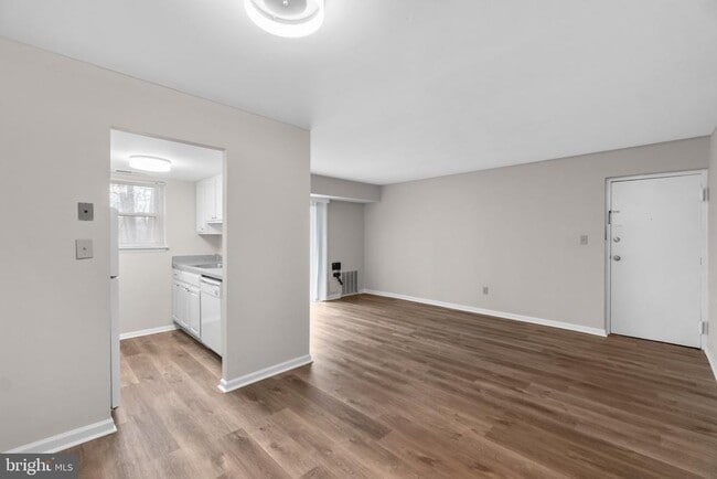 Building Photo - 3614 Court House Dr