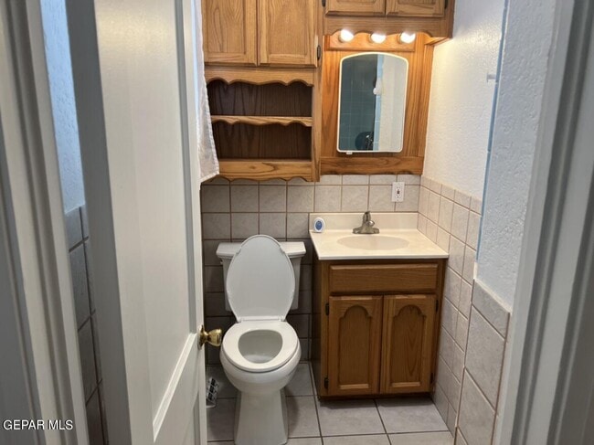 Building Photo - 6447 Navajo Ave