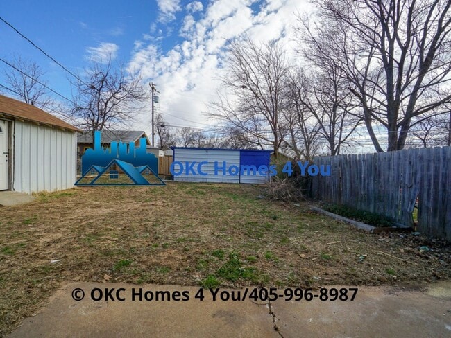 Building Photo - 2 Bed, 1 Bath Near Plaza & Midtown Areas