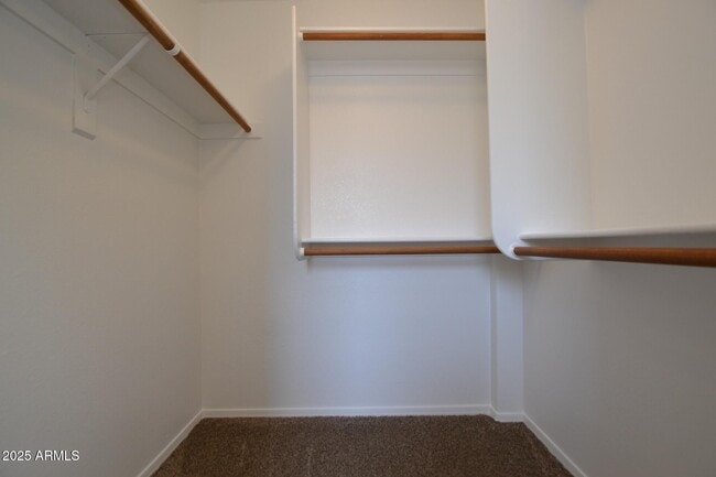 Building Photo - 4927 W Wahalla Ln