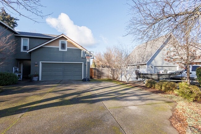 Building Photo - The Nest: Fully Furnished detached Cottage...